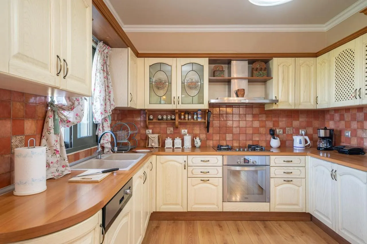 Villa Meleva Home Sami